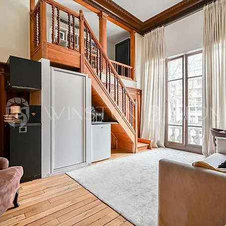 7e Tour Eiffel Apartment Paris