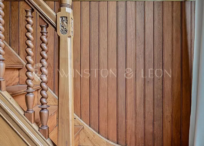 7e Tour Eiffel * Paris